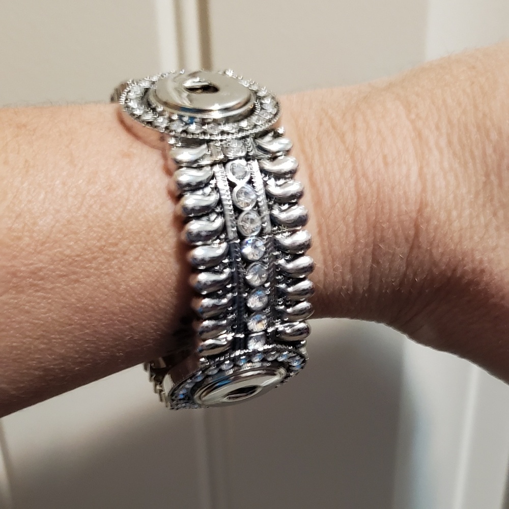 Bracelet - Picture 2 of 4